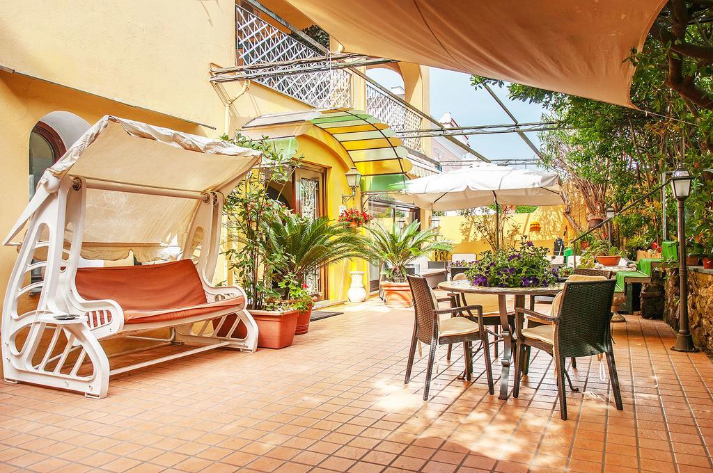 Hotel Annabelle Ísquia Exterior foto
