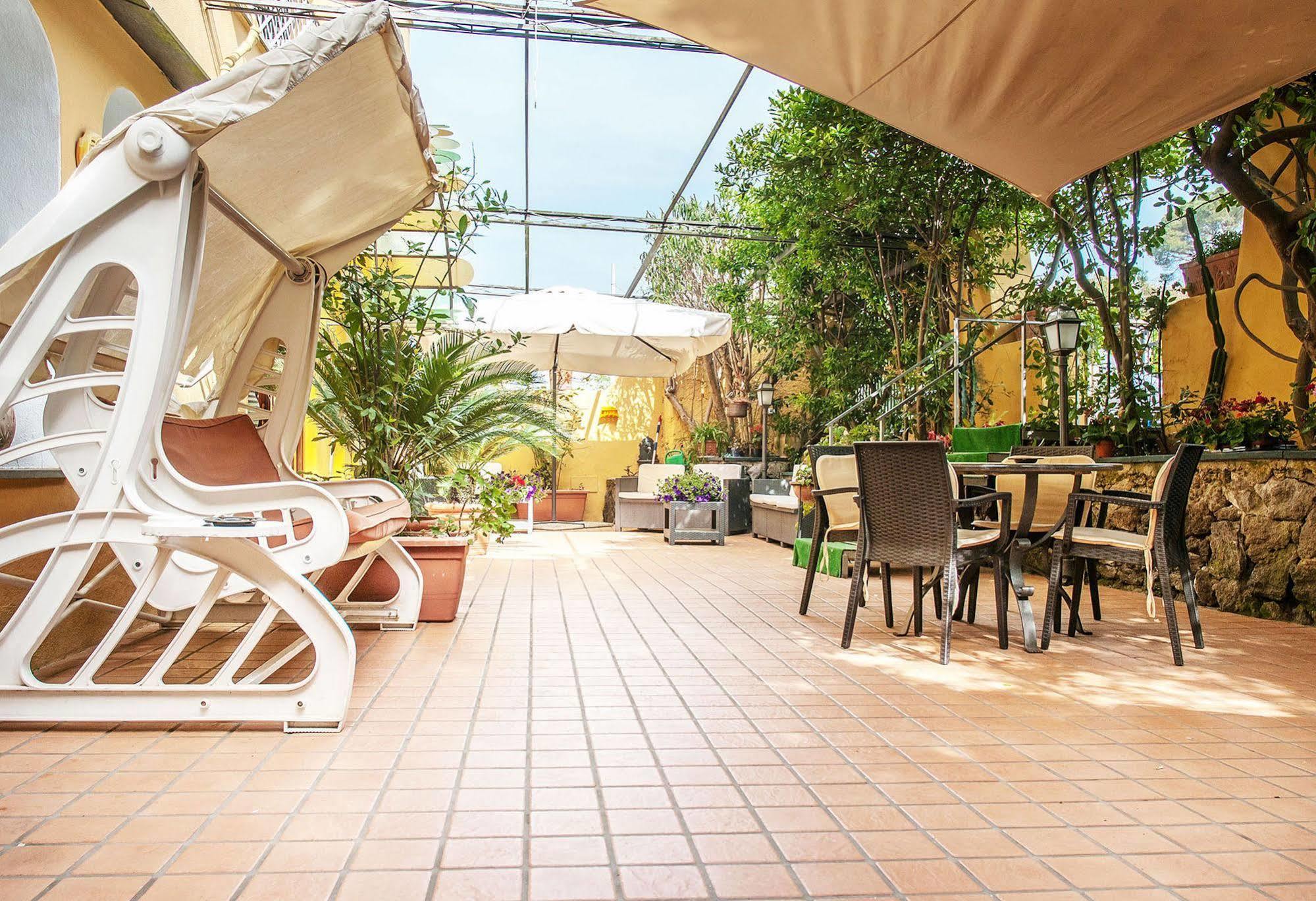 Hotel Annabelle Ísquia Exterior foto